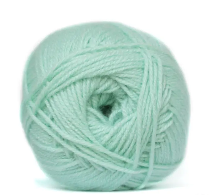 MISTLETOE GLOW DK FAMILY KNIT 50g